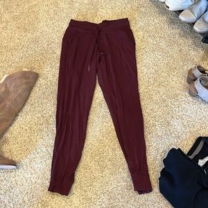 Lululemon Ready to Rulu Maroon Jogger